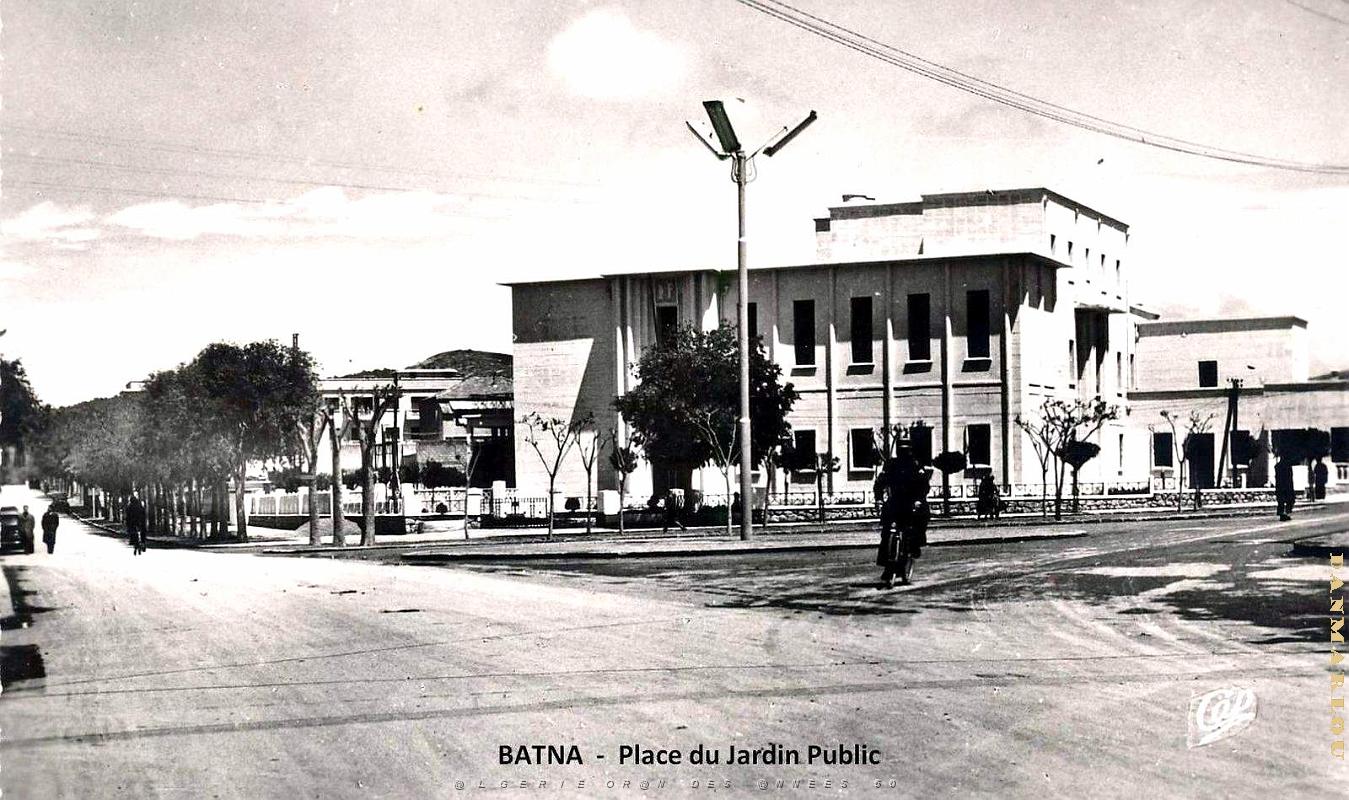 Batna - Place du Jardin Public.jpg